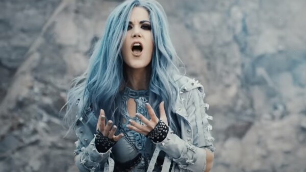 Arch Enemy The Eagle Flies Alone